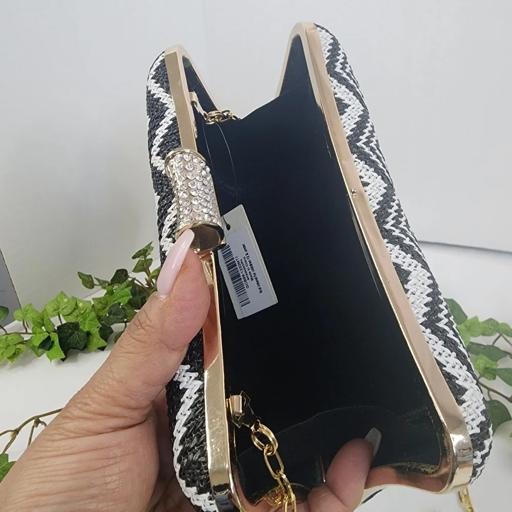 Black White Geometric Chevron Hard Case Clutch Bag New